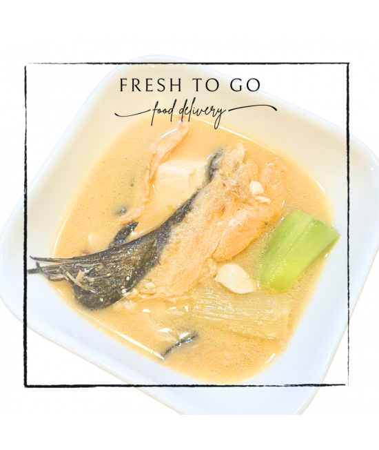 日式輕麵豉三文魚豆腐湯